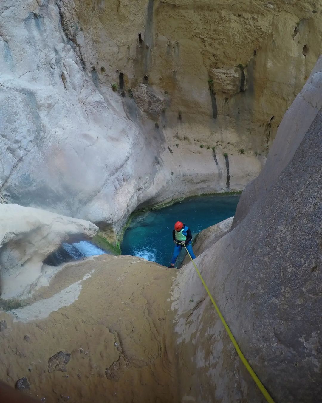 فرود با طناب در دره رغز