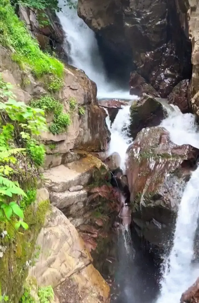 1.دره ویژدرون ایلام ۱۴۰۴. Vizhdarvan Valley, canyon, Ilam, 2025